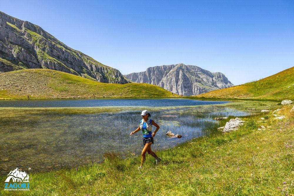 2-zagori-mountain-running.jpg