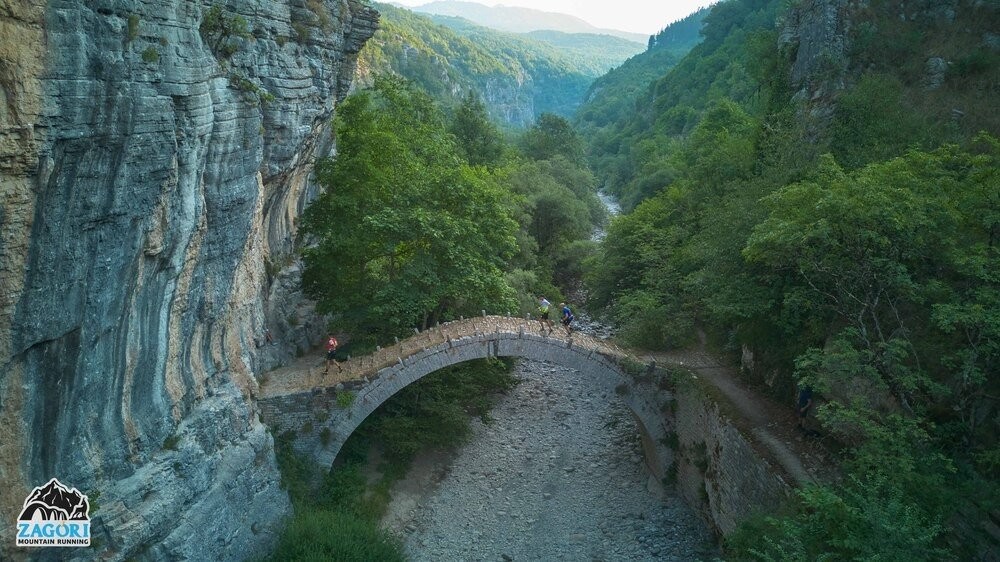 4-zagori-mountain-running.jpg