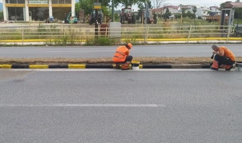 Ο Δήμος Πέλλας καθάρισε και συντήρησε την διαχωριστική νησίδα της Εθνικής Οδού στα όριά του