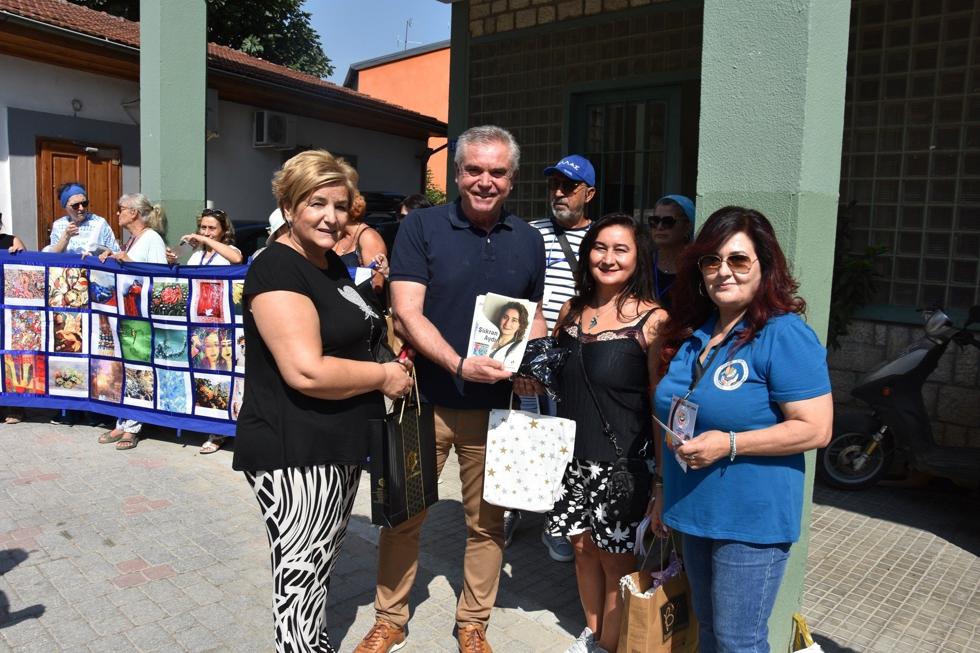 «Ζώνη ειρήνης, φιλίας και αγάπης»