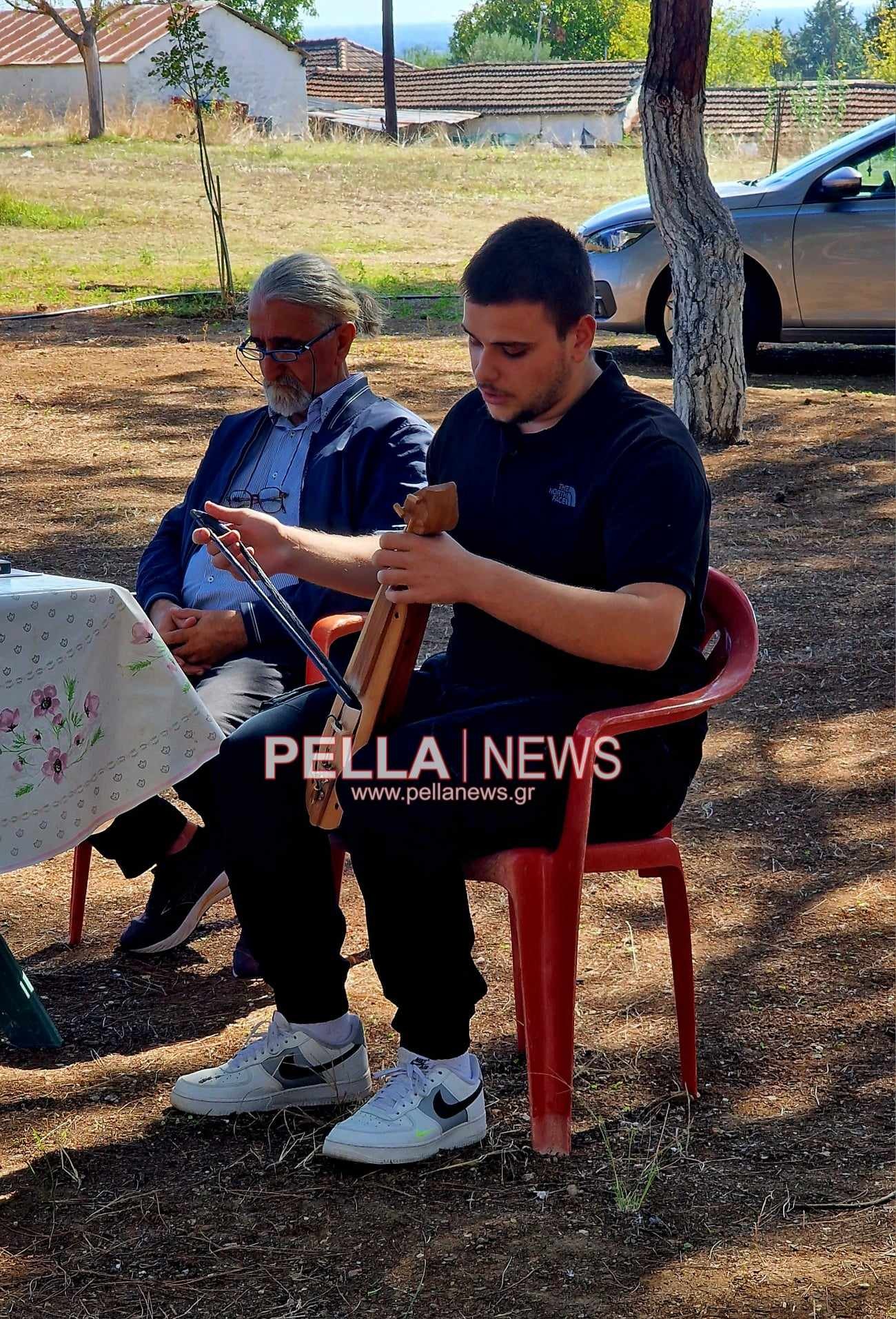 Το βιβλίο "Πορείες θανάτου.. και ζωής" του Βασίλη Σιδηρόπουλου παρουσιάστηκαν στον Πευκώνα Λουτροχωρίου Σκύδρας