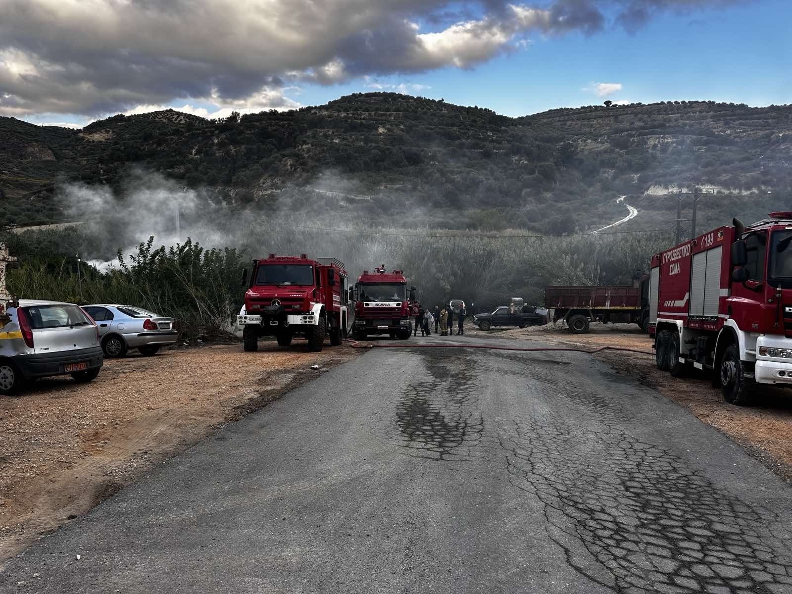 Στάχτες οκτώ από τα 10 απορριμματοφόρα στο Ηράκλειο της Κρήτης - Εμπρησμό «βλέπουν» οι Αρχές