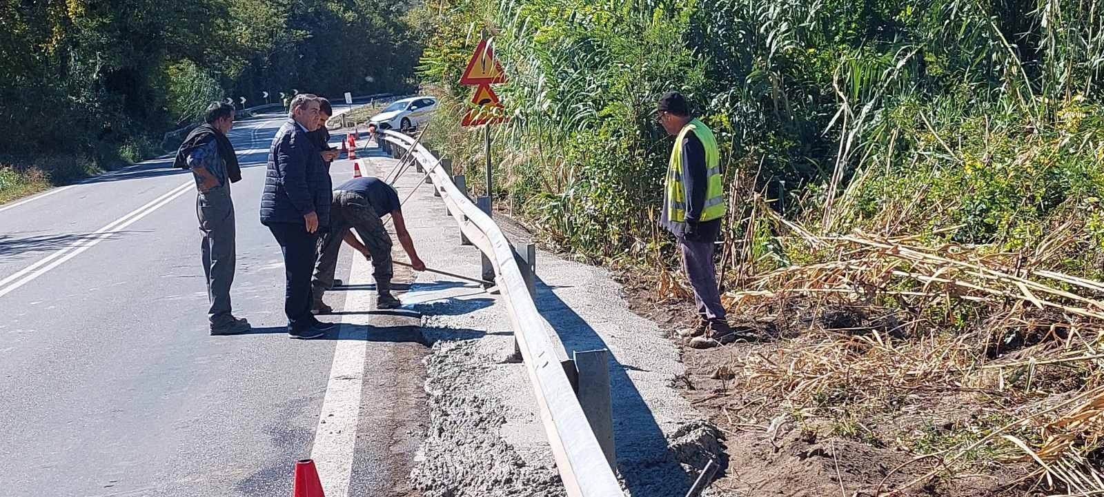 Εργασίες συντήρησης τεχνικών παράπλευρα της Εθνικής Οδού 2 (Τμήμα Ριζαρίου προς Μαυροβούνι)