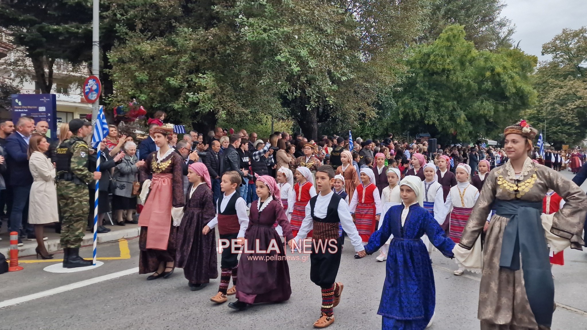 Απελευθέρωση Έδεσσας: Φωτογραφίες και βίντεο από την παρέλαση