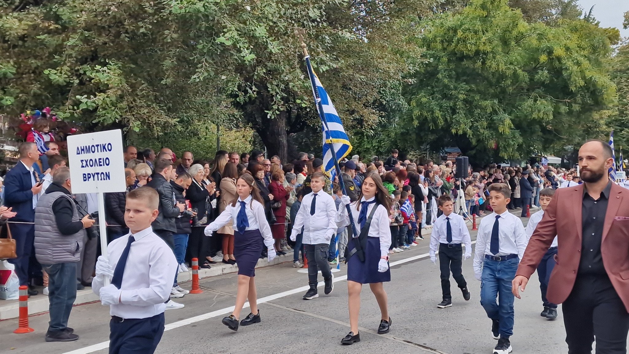 Απελευθέρωση Έδεσσας: Φωτογραφίες και βίντεο από την παρέλαση