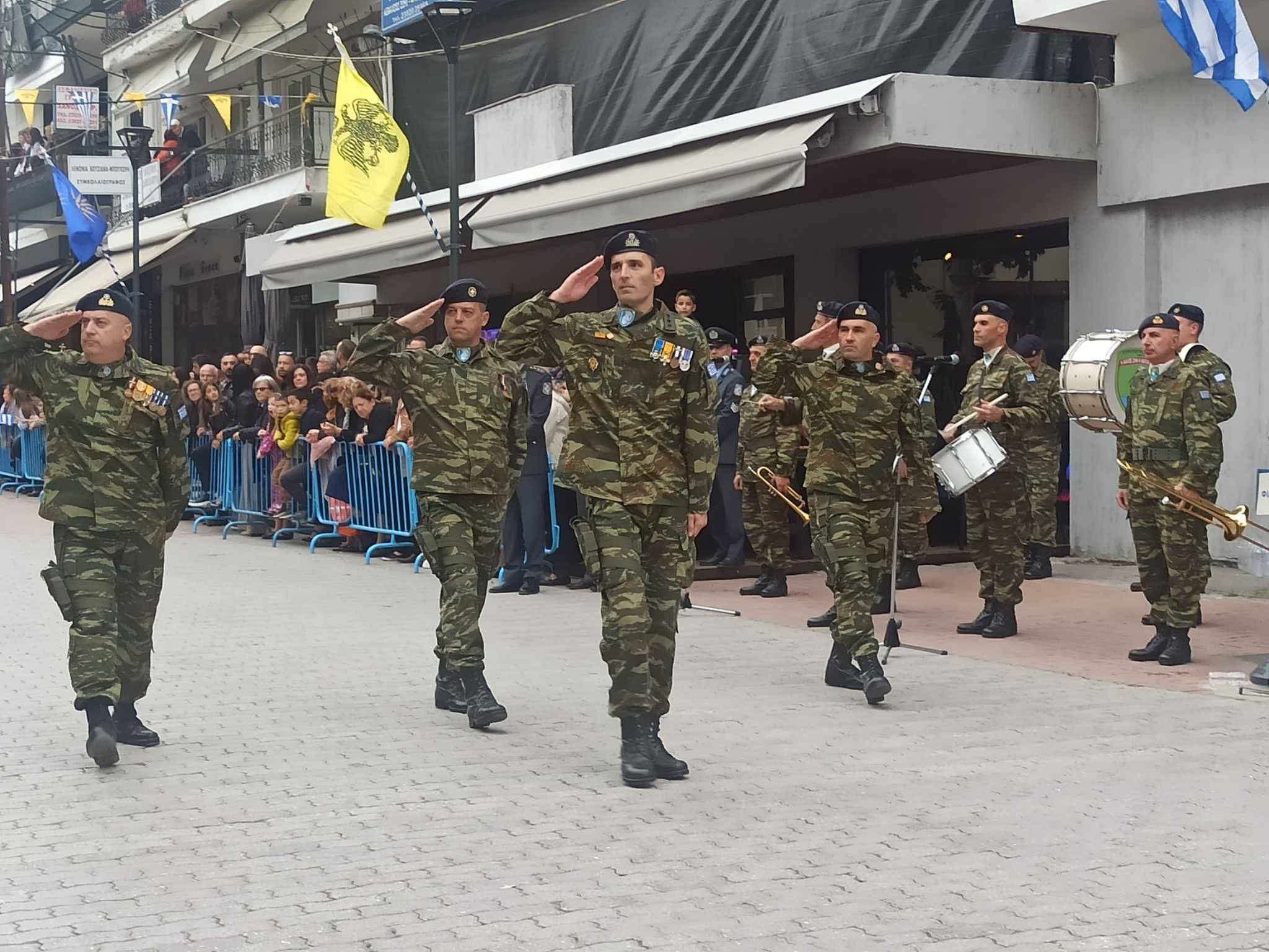 Γιαννιτσά/20η Οκτωβρίου: Υπέροχοι Σύλλογοι και Στρατός στην επετειακή παρέλαση (φώτος, video)