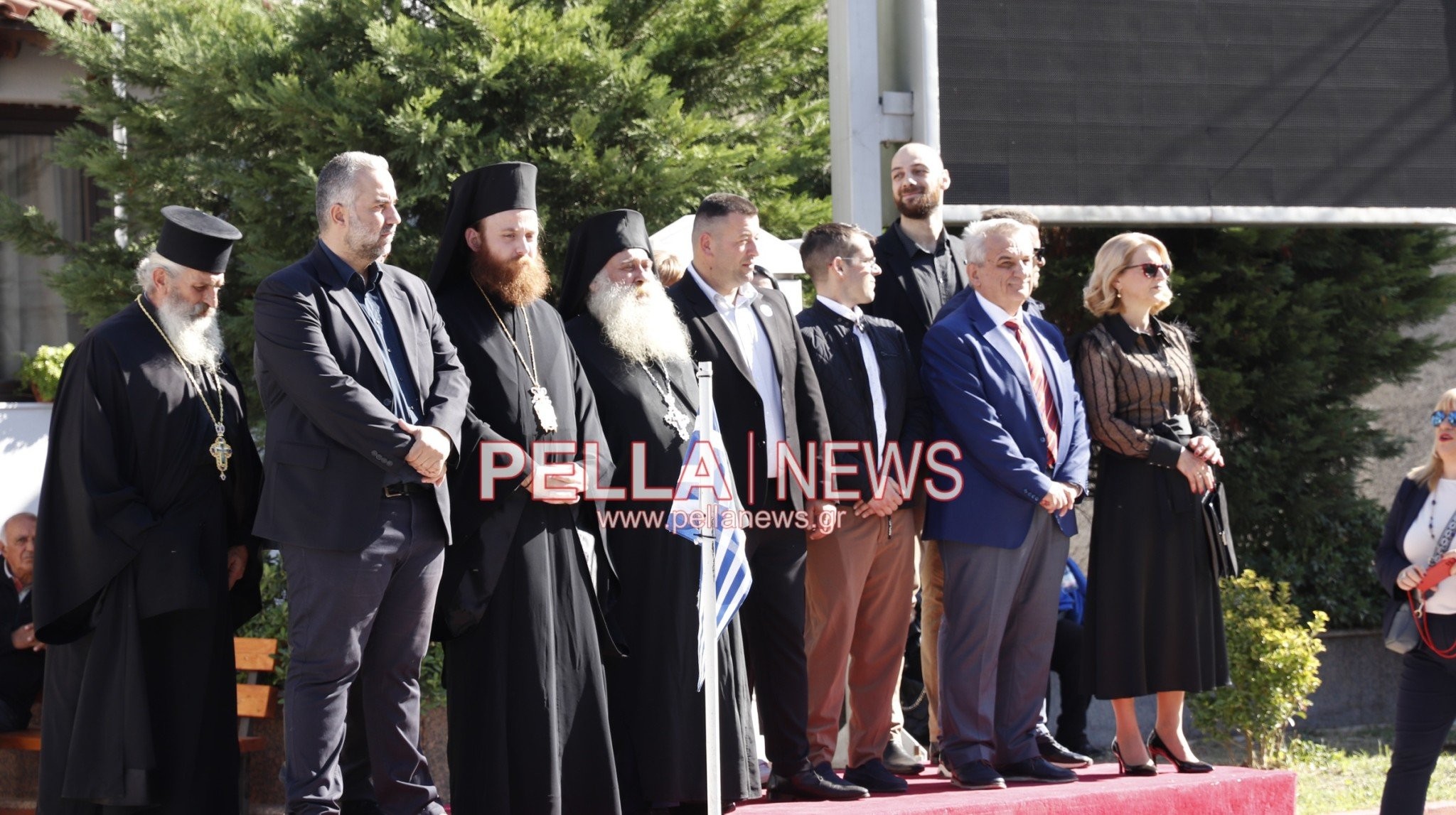 Η μαθητική παρέλαση στην Κρύα Βρύση (φωτογραφίες/βίντεο)