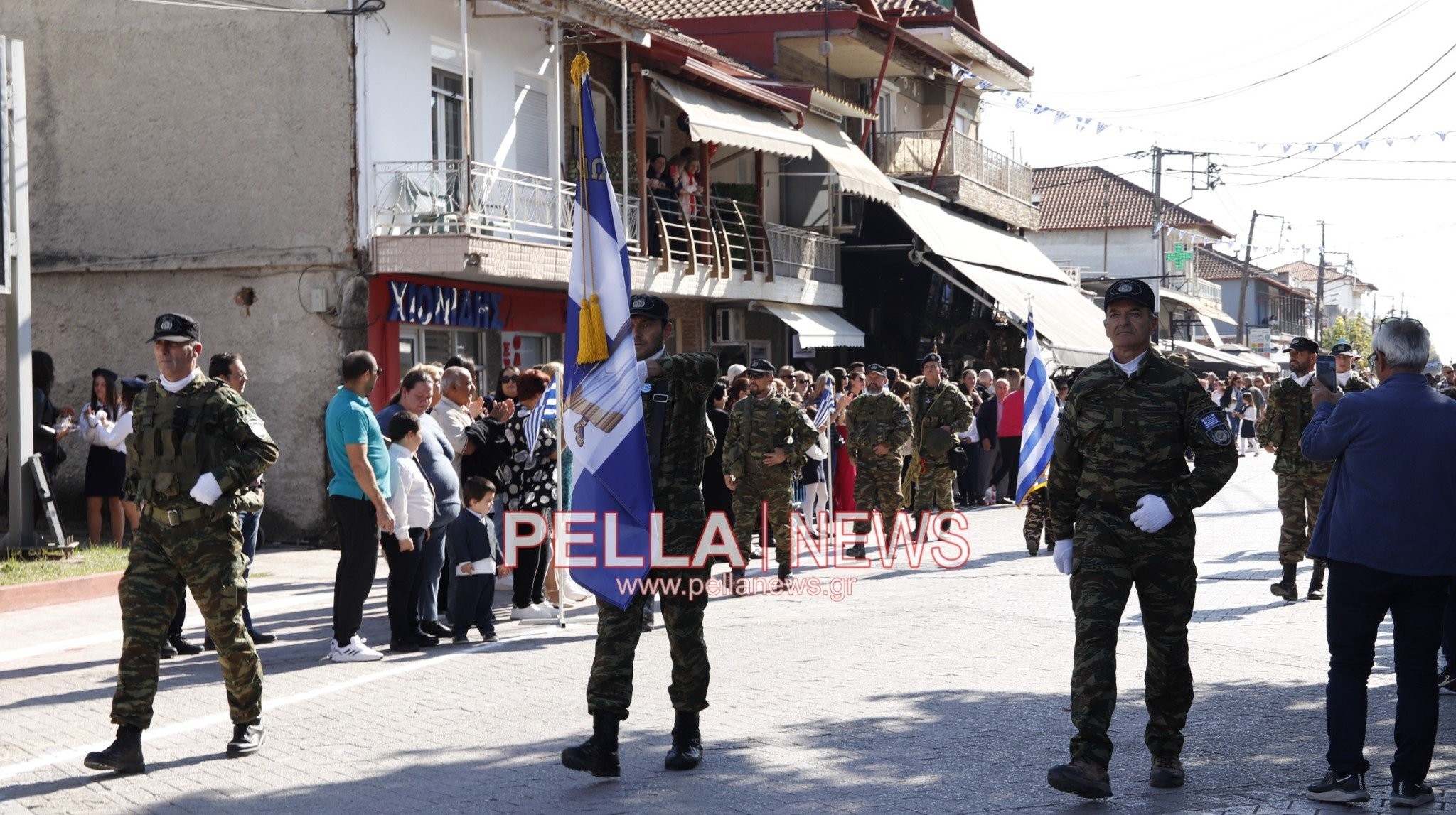 Η παρέλαση των Συλλόγων στην Κρύα Βρύση (φωτογραφίες/βίντεο)