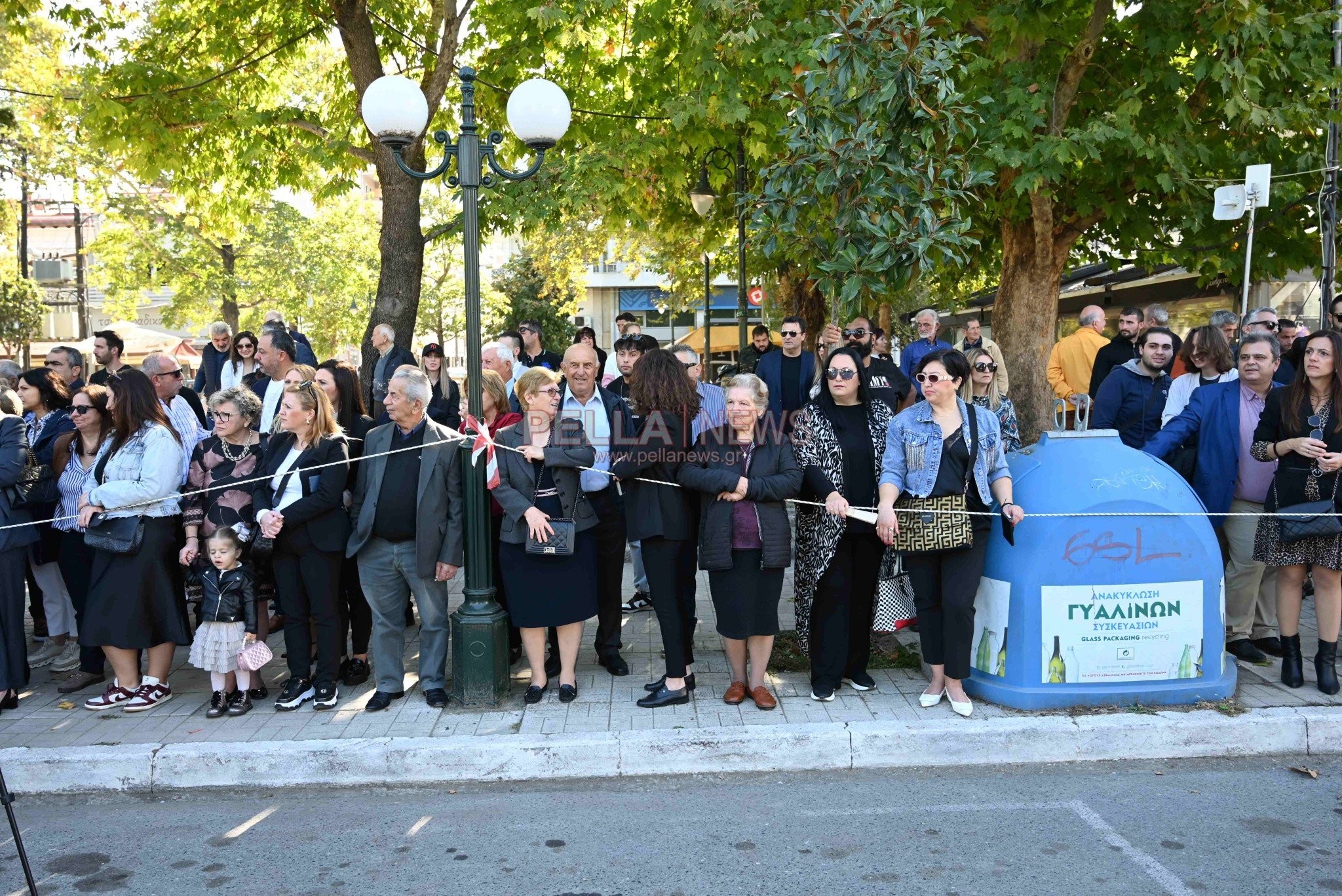 Σκύδρα: Σχολεία και πολιτιστικοί σύλλογοι παρέλασαν περήφανα τιμώντας το ηρωικό "ΟΧΙ"