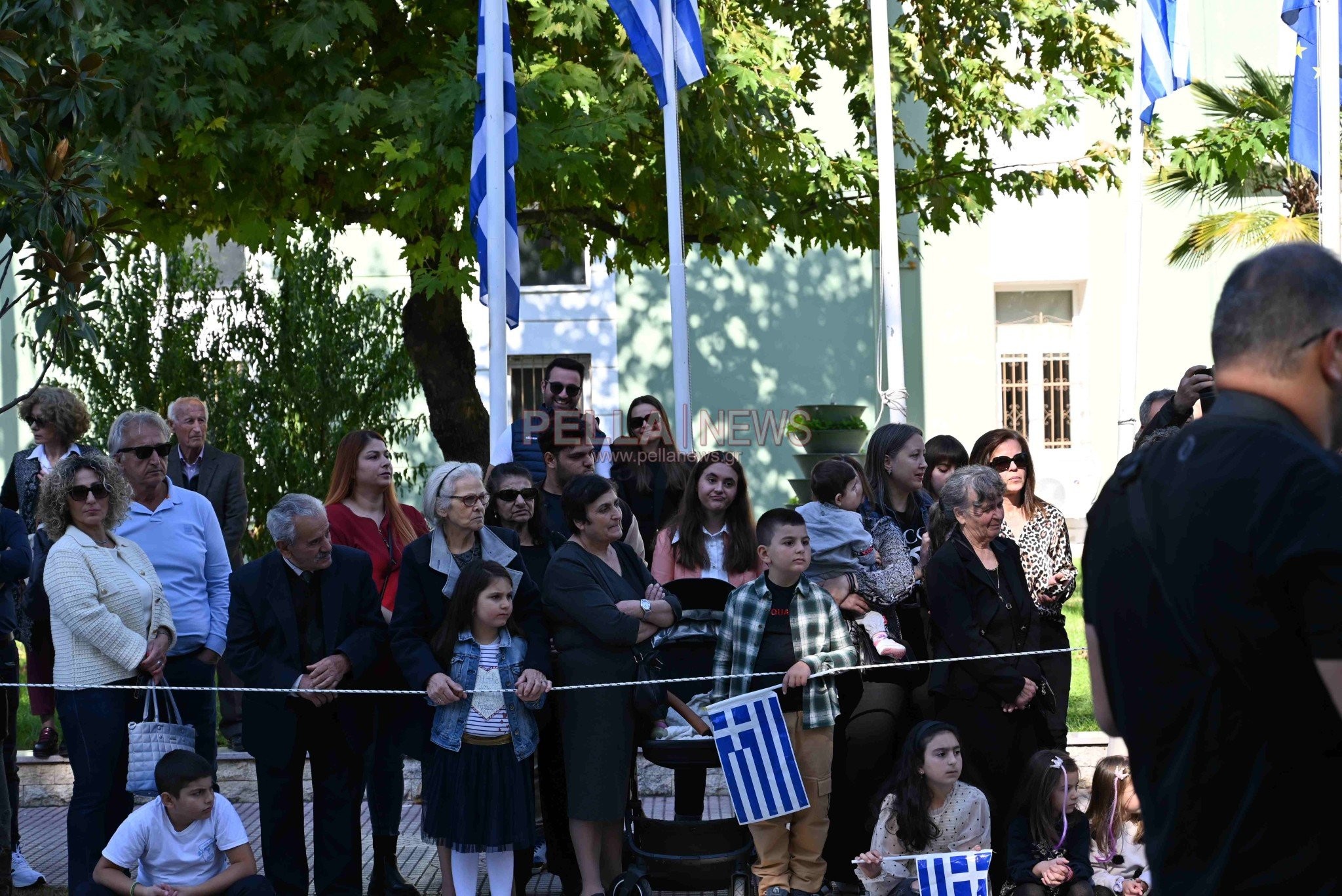 Σκύδρα: Σχολεία και πολιτιστικοί σύλλογοι παρέλασαν περήφανα τιμώντας το ηρωικό "ΟΧΙ"