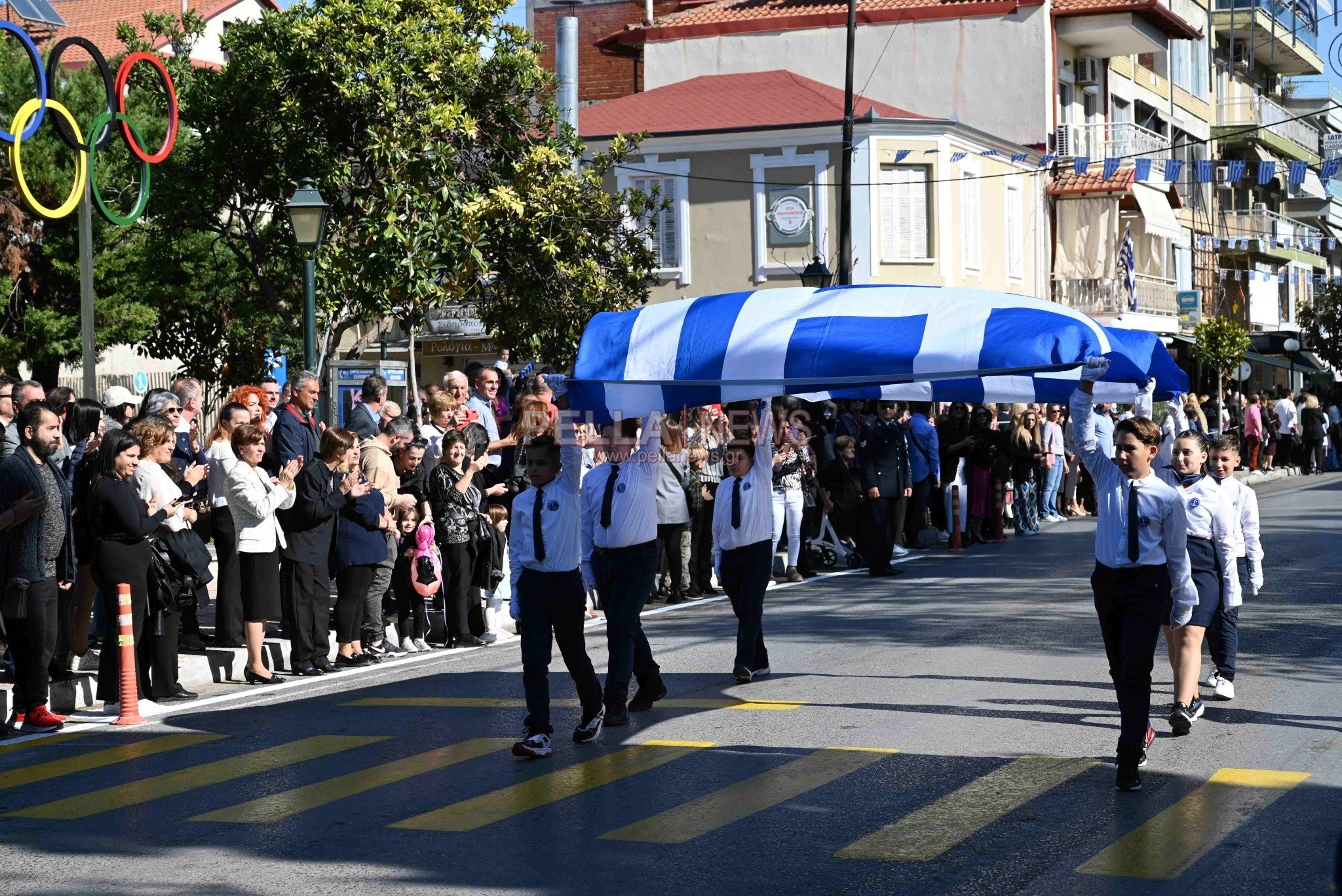 Σκύδρα: Σχολεία και πολιτιστικοί σύλλογοι παρέλασαν περήφανα τιμώντας το ηρωικό "ΟΧΙ"