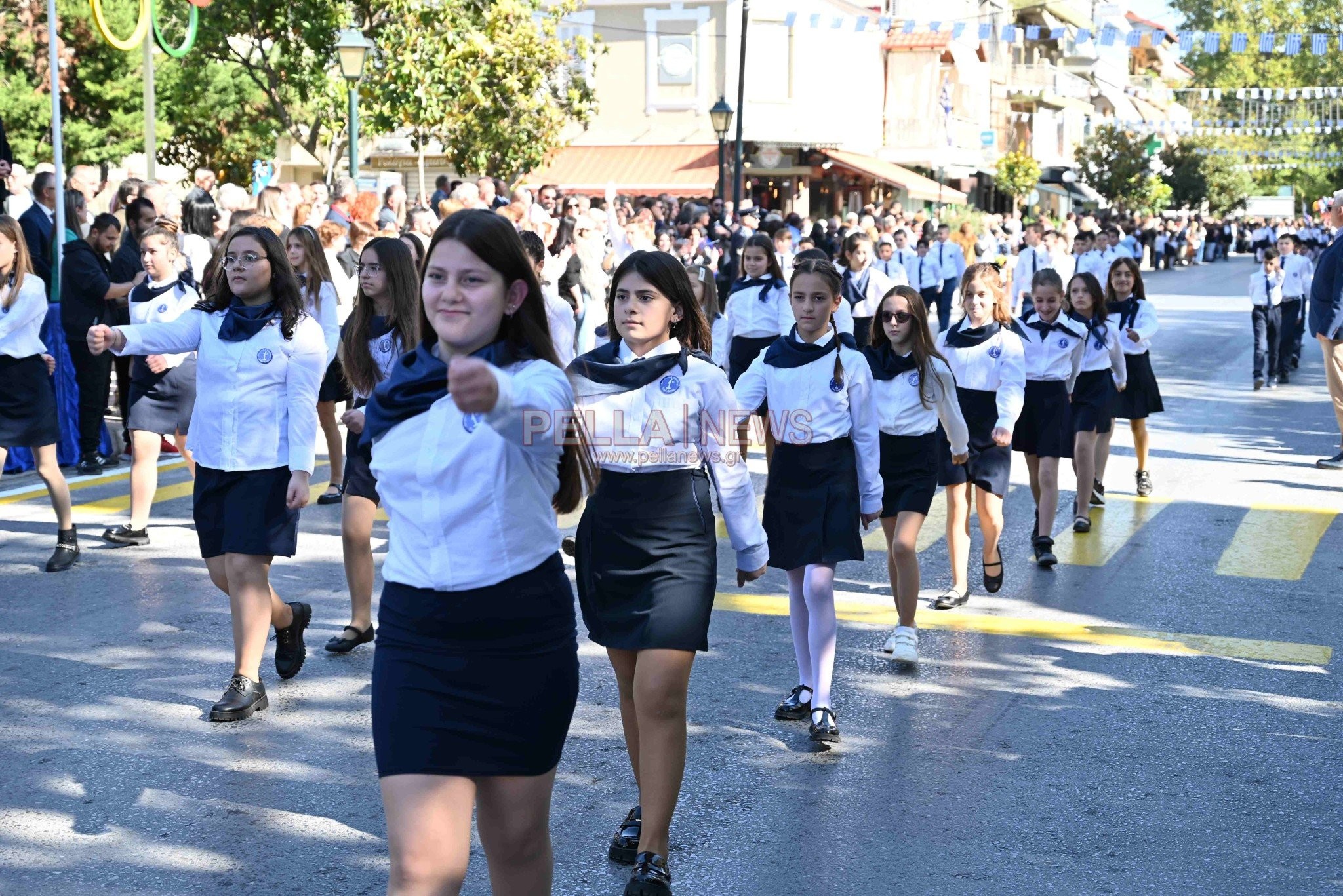 Σκύδρα: Σχολεία και πολιτιστικοί σύλλογοι παρέλασαν περήφανα τιμώντας το ηρωικό "ΟΧΙ"