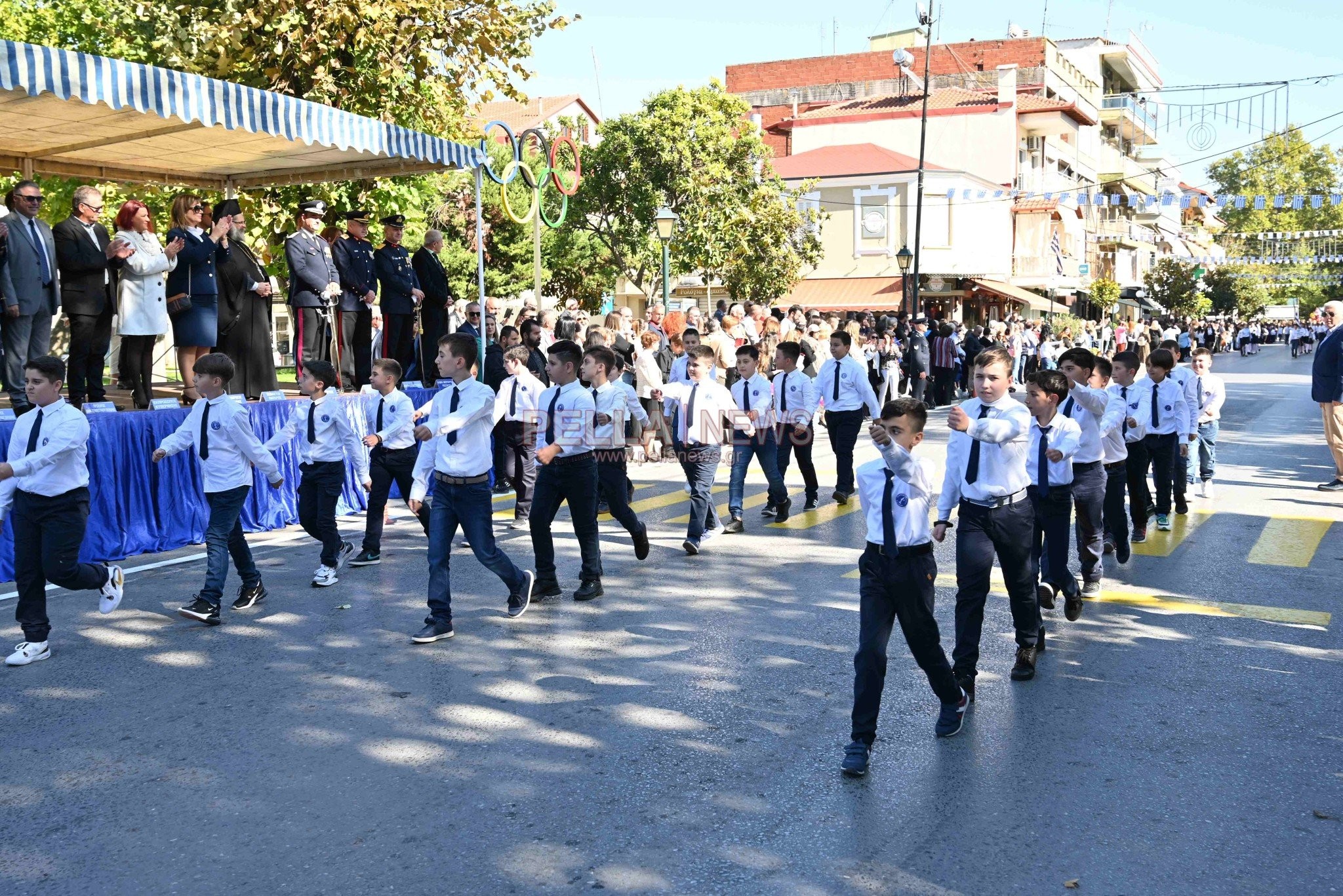 Σκύδρα: Σχολεία και πολιτιστικοί σύλλογοι παρέλασαν περήφανα τιμώντας το ηρωικό "ΟΧΙ"