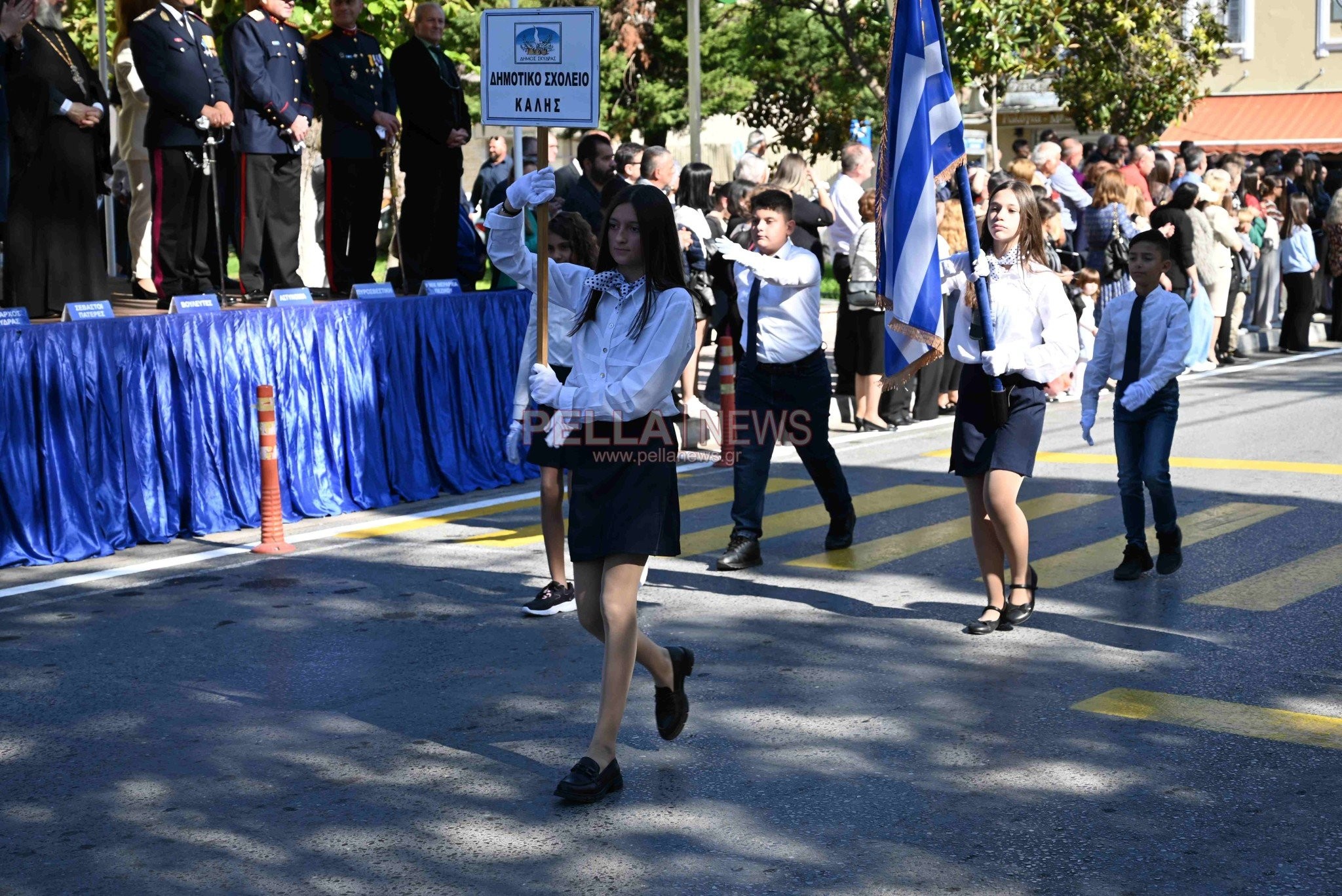 Σκύδρα: Σχολεία και πολιτιστικοί σύλλογοι παρέλασαν περήφανα τιμώντας το ηρωικό "ΟΧΙ"