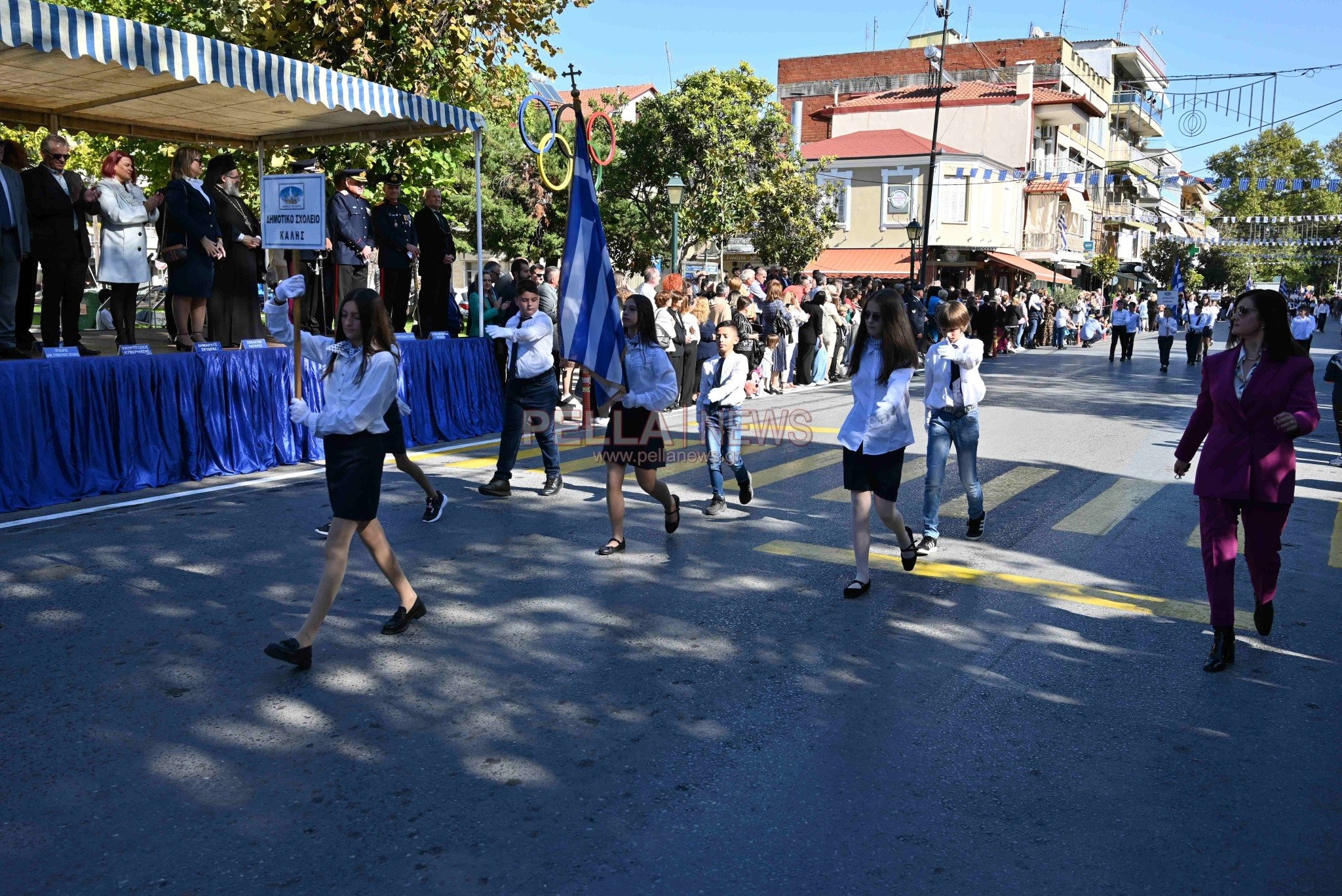 Σκύδρα: Σχολεία και πολιτιστικοί σύλλογοι παρέλασαν περήφανα τιμώντας το ηρωικό "ΟΧΙ"