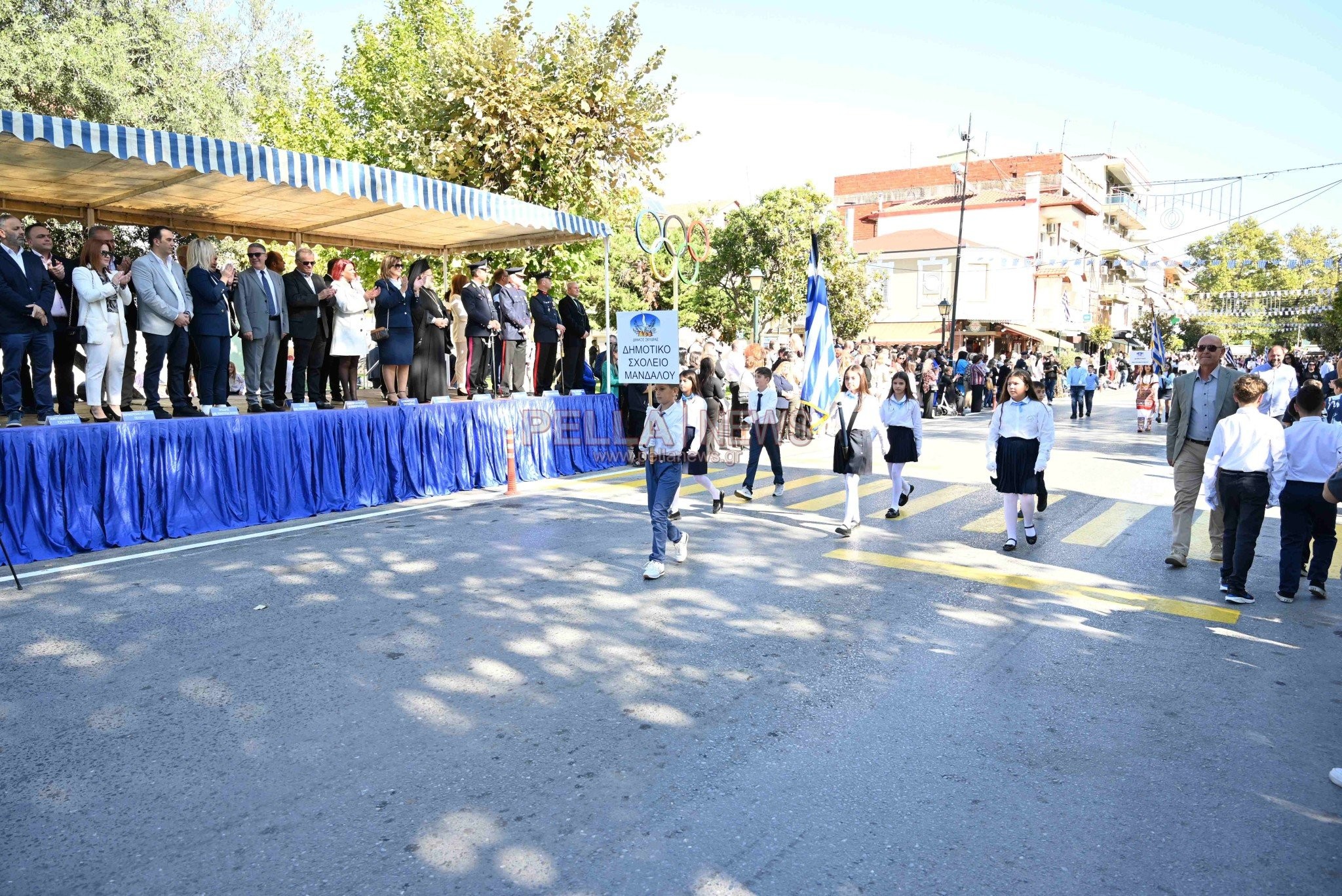 Σκύδρα: Σχολεία και πολιτιστικοί σύλλογοι παρέλασαν περήφανα τιμώντας το ηρωικό "ΟΧΙ"