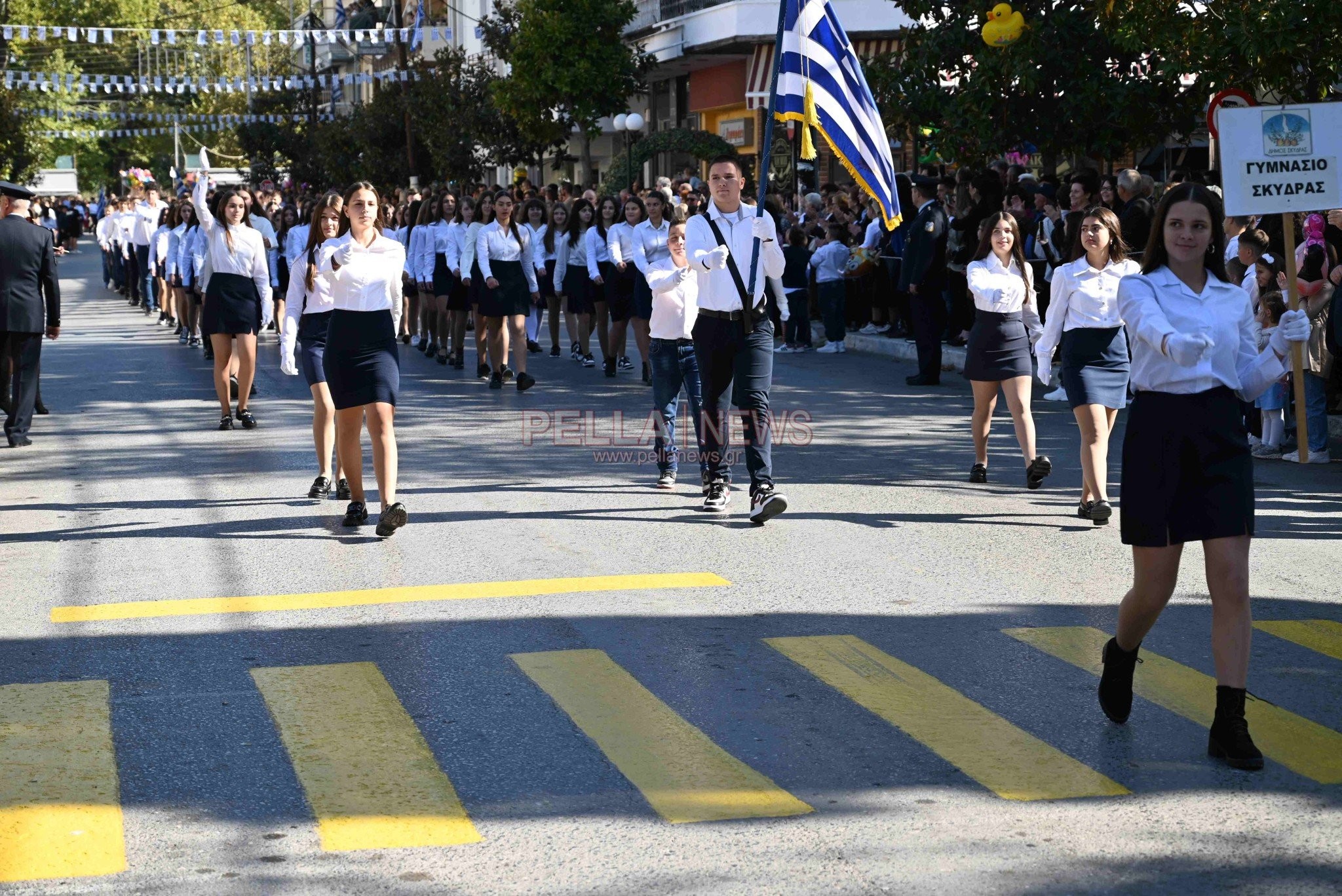 Σκύδρα: Σχολεία και πολιτιστικοί σύλλογοι παρέλασαν περήφανα τιμώντας το ηρωικό "ΟΧΙ"