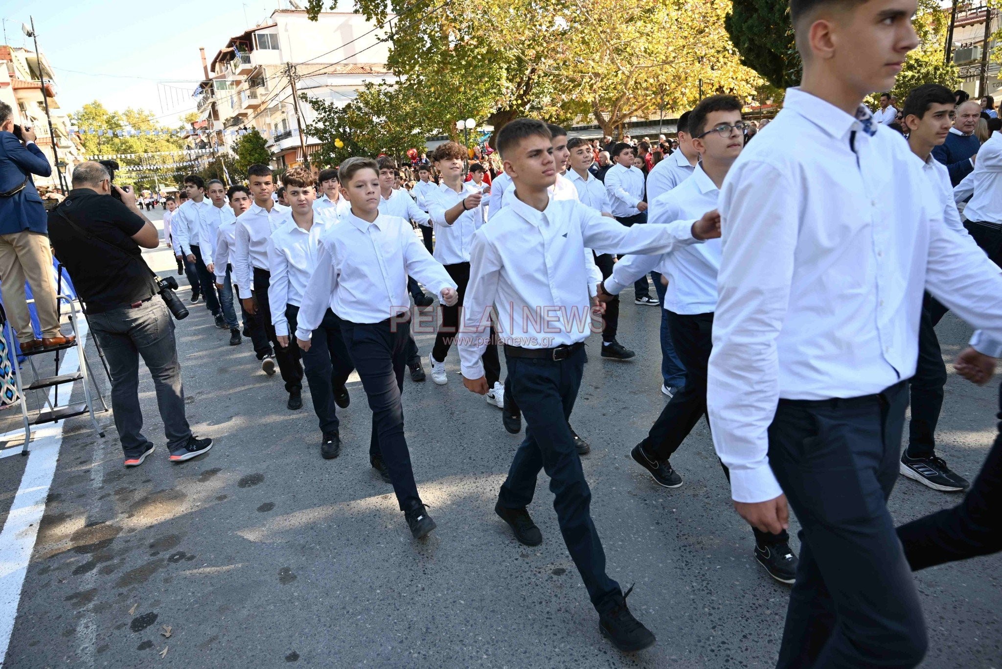 Σκύδρα: Σχολεία και πολιτιστικοί σύλλογοι παρέλασαν περήφανα τιμώντας το ηρωικό "ΟΧΙ"