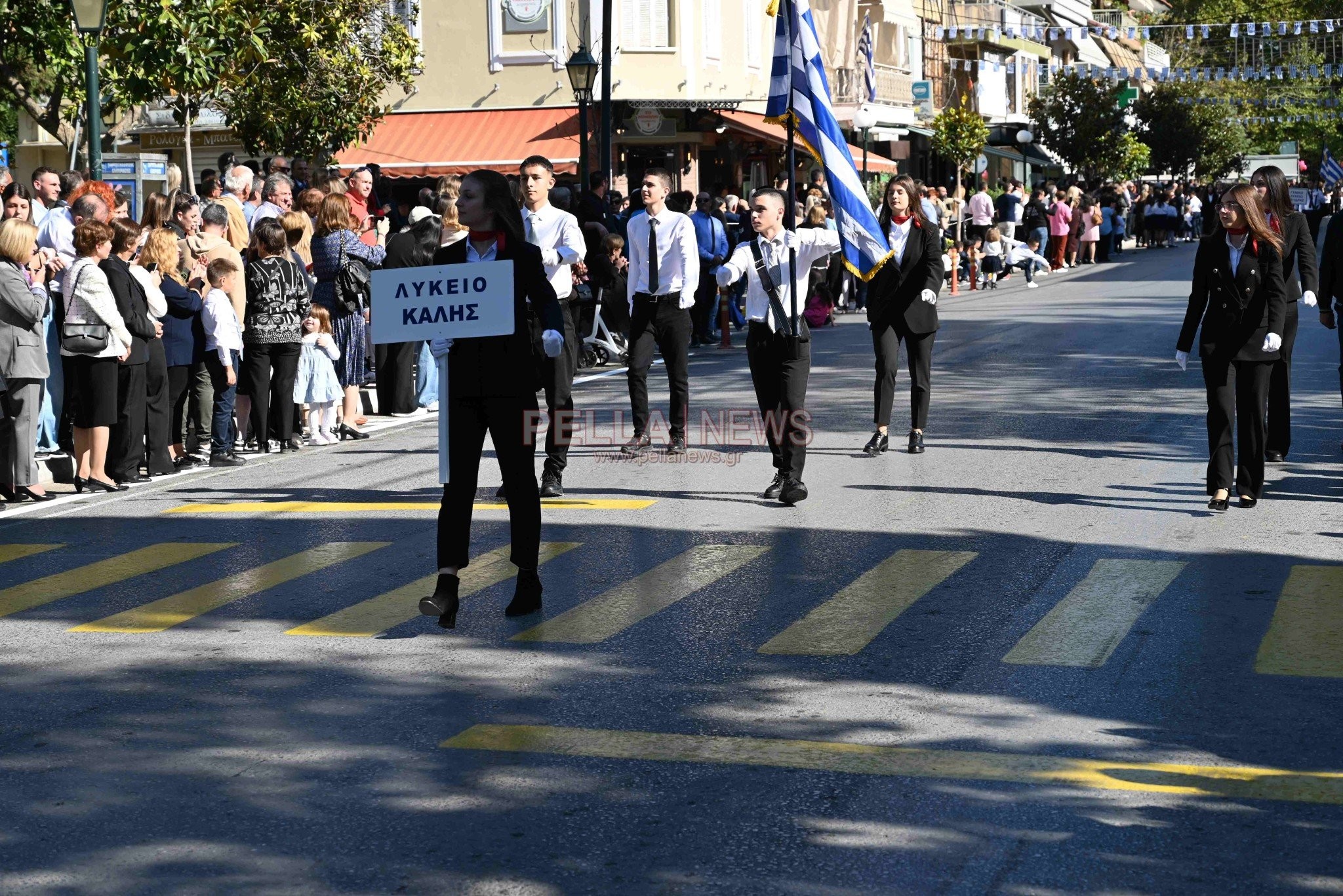 Σκύδρα: Σχολεία και πολιτιστικοί σύλλογοι παρέλασαν περήφανα τιμώντας το ηρωικό "ΟΧΙ"