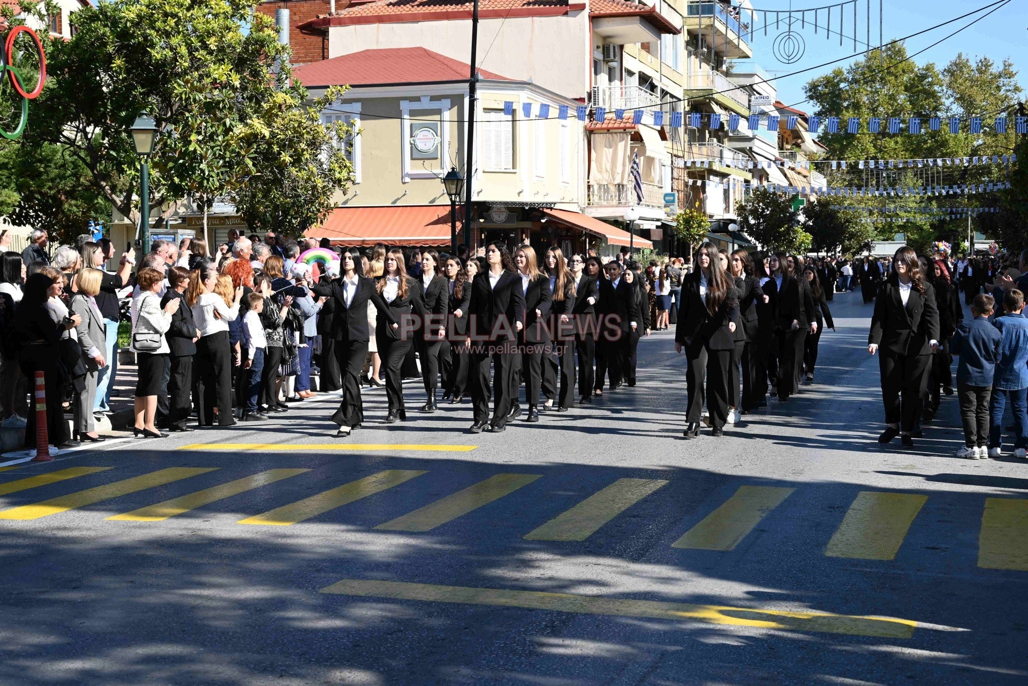 Σκύδρα: Σχολεία και πολιτιστικοί σύλλογοι παρέλασαν περήφανα τιμώντας το ηρωικό "ΟΧΙ"