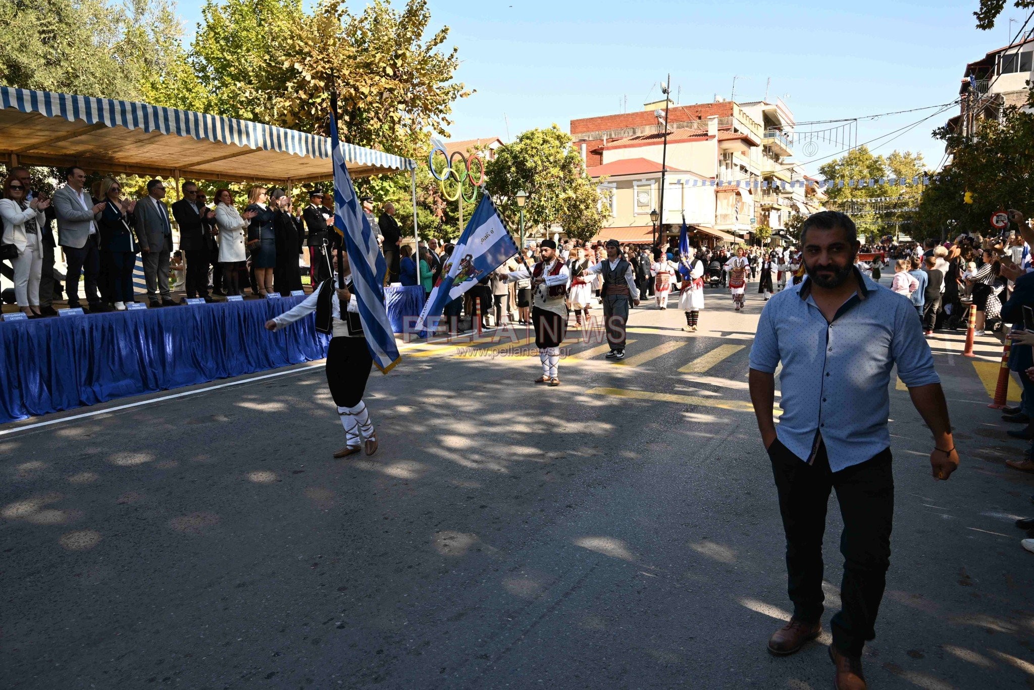 Παρέλαση 28ης Οκτωβρίου στη Σκύδρα: Ένα χειροκρότημα και για τους εκπαιδευτικούς