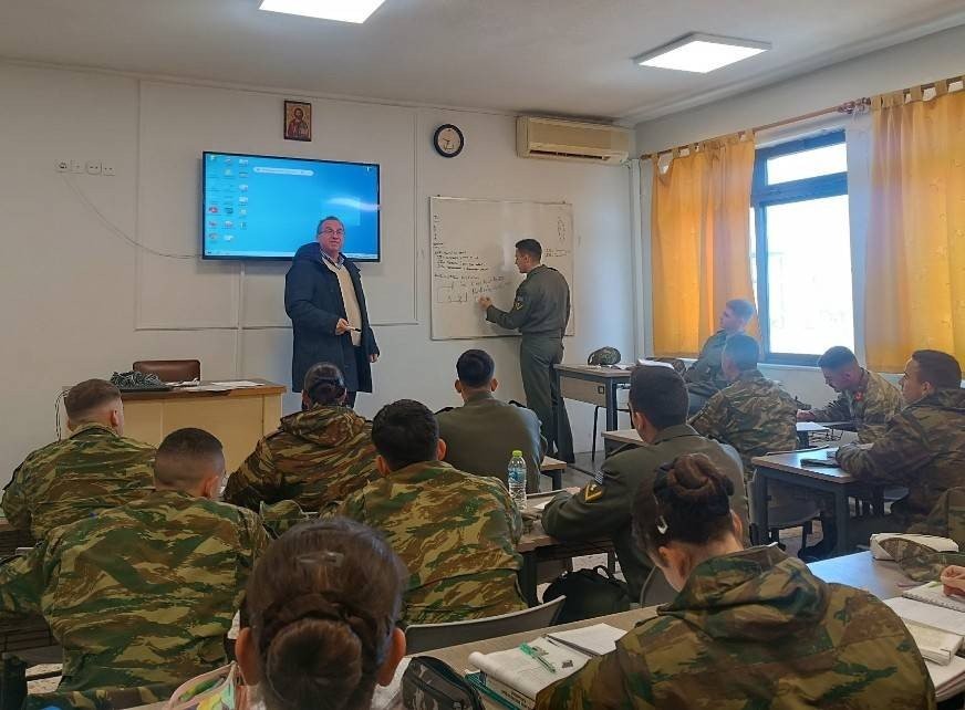 Σε Τροχιά Νέων Τεχνολογιών Οι Ένοπλες Δυνάμεις Και Η Σχολή Μονίμων Υπαξιωματικών (ΣΜΥ)