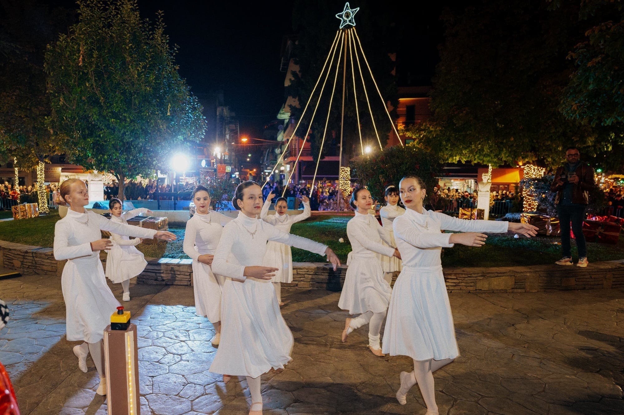 Στάθης Φουντουκίδης:"﻿Η χαρά και το φως των Χριστουγέννων στα Γιαννιτσά μας"