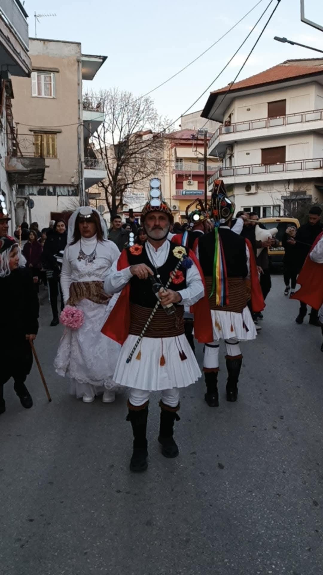 Οι Μωμόγεροι στην Αξιούπολη: Μια Ζωντανή Παράδοση