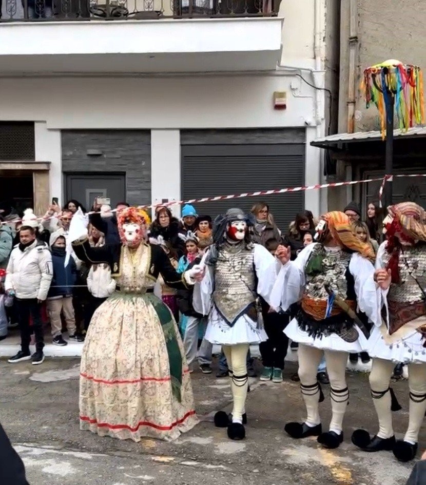 Επίσημη έναρξη για το Καρναβάλι της Νάουσας: Οι Μπούλες έλαβαν την άδεια από τον Δήμαρχο Νίκο Κουτσογιάννη