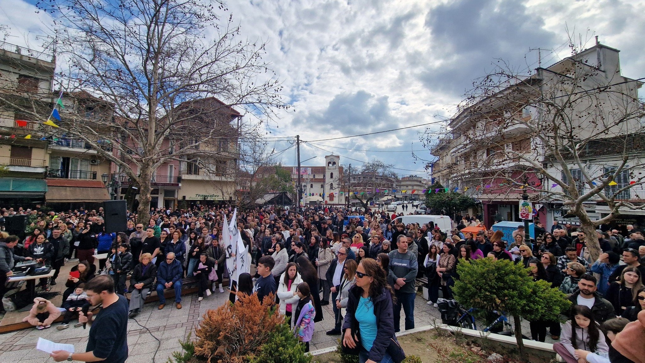 "Βούλιαξε" η Αριδαία από κόσμο: Μήνυμα για δικαιοσύνη