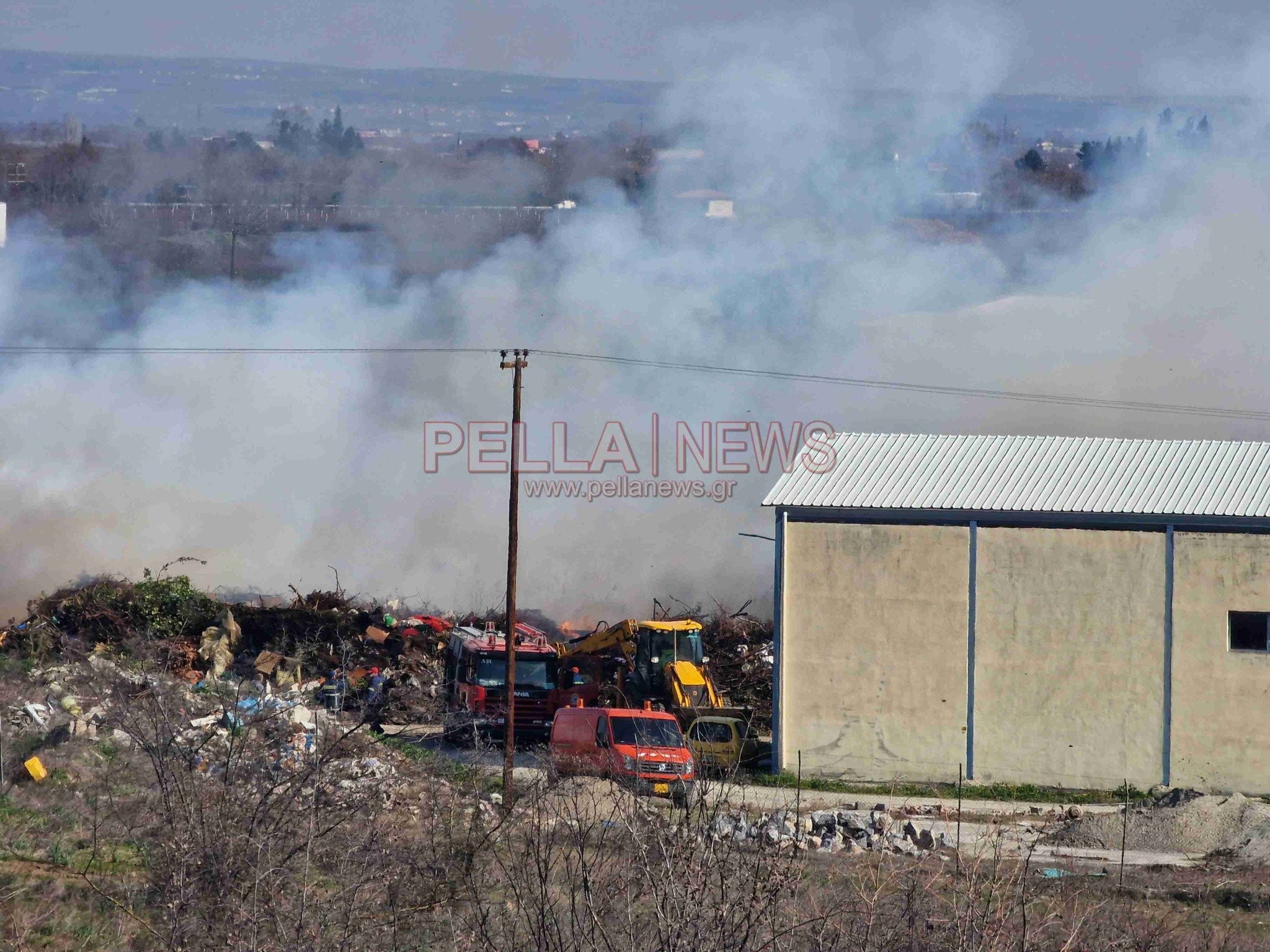 "Ξύπνησε το ηφαίστειο" στη Σκύδρα: Μεγάλη φωτιά στην ΕΛΚΑΤ