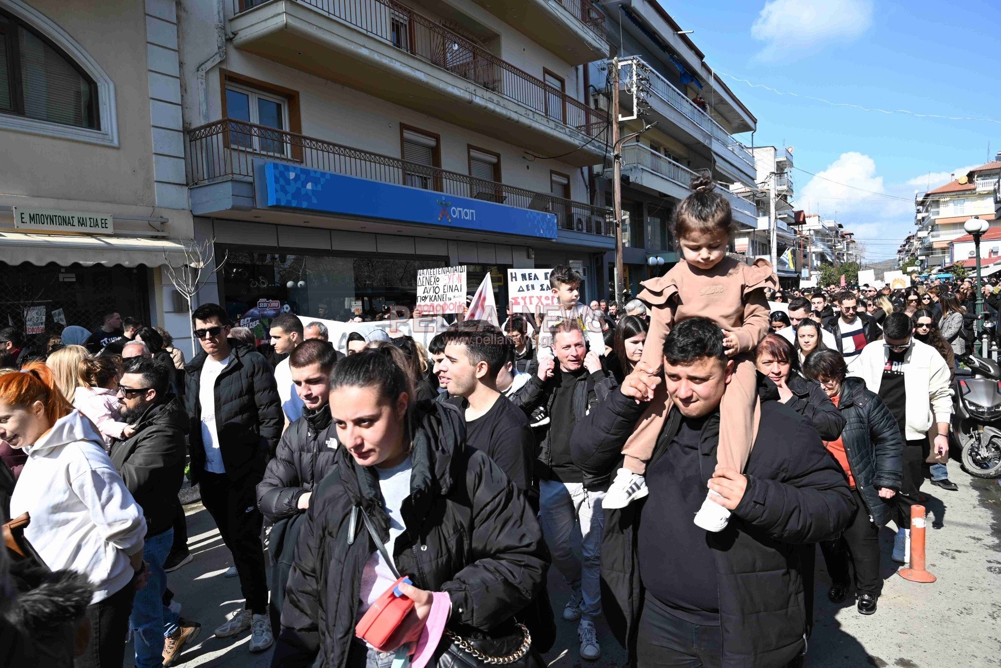 Το μεγαλειώδες συλλαλητήριο στη Σκύδρα μέσα από 83 φωτογραφίες