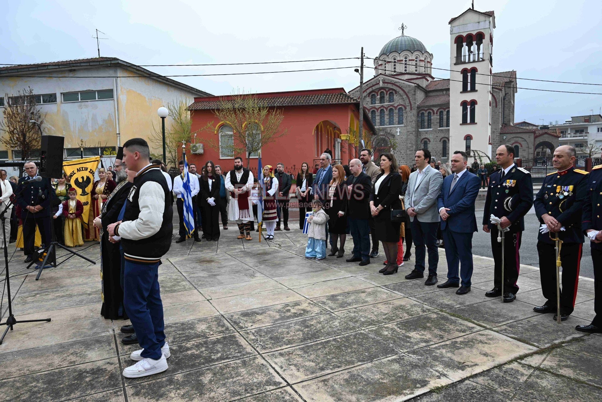 Δοξολογία στον Ιερό Ναό Αγίου Στεφάνου Σκύδρας, επιμνημόσυνη δέηση και κατάθεση στεφάνων