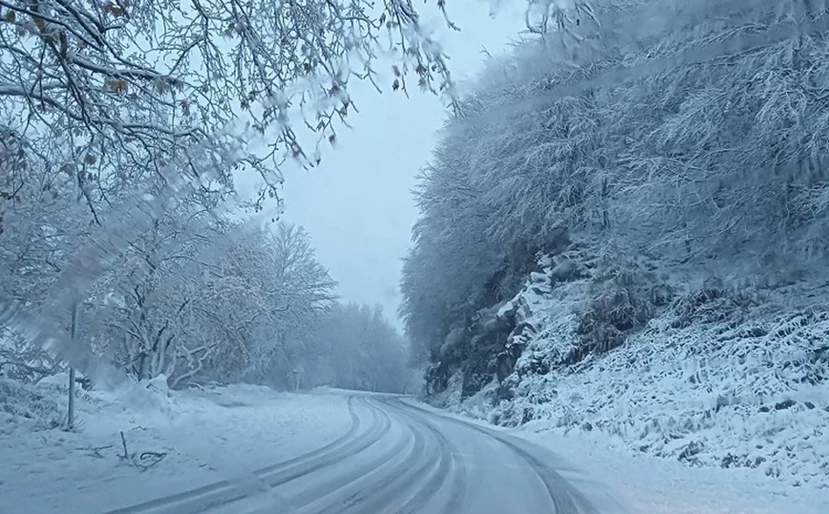 Τα πρώτα χιόνια έπεσαν και στο Πήλιο