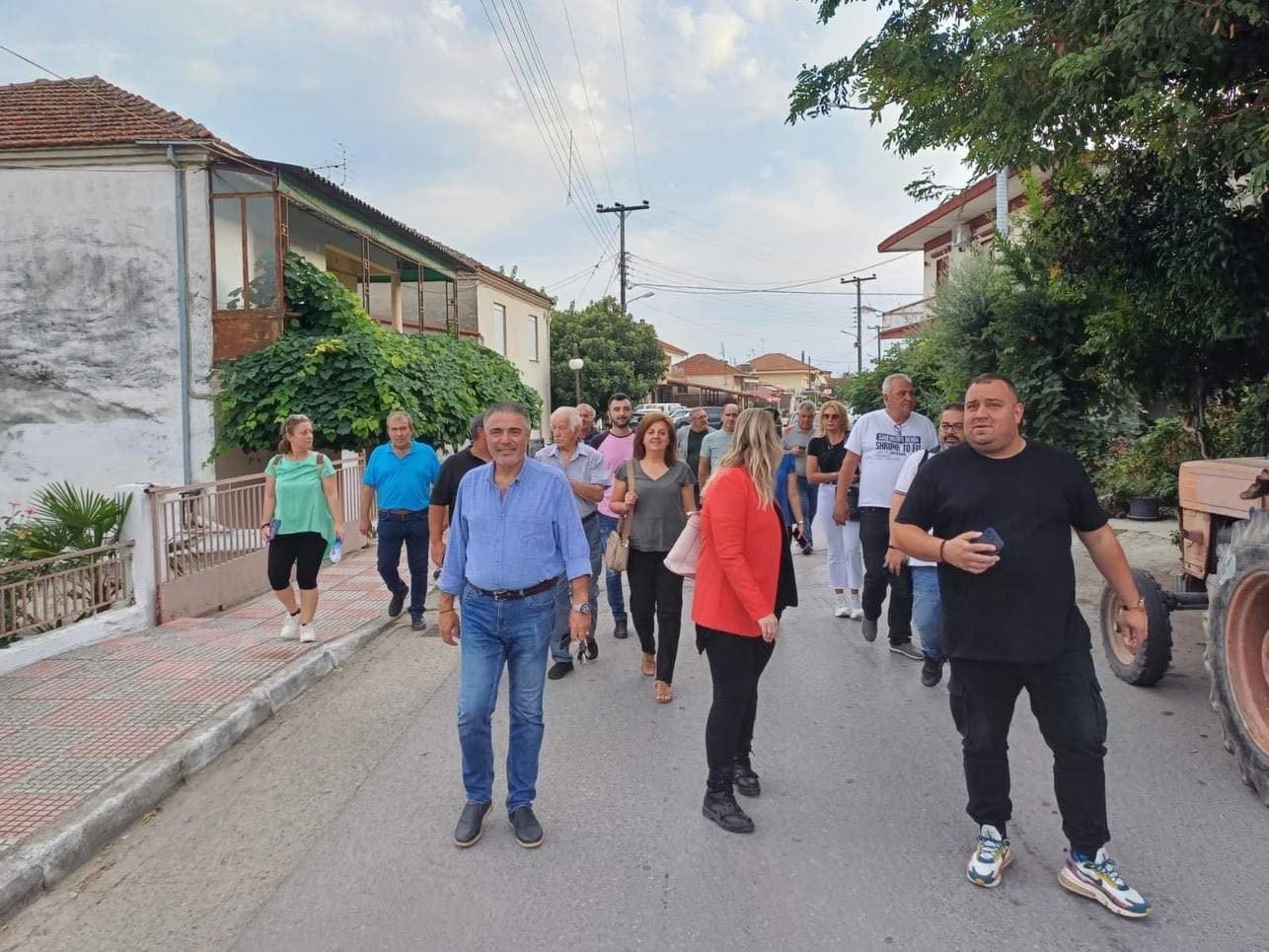 Στην πρώτη γραμμή ο Κων/νος Μποζίδης