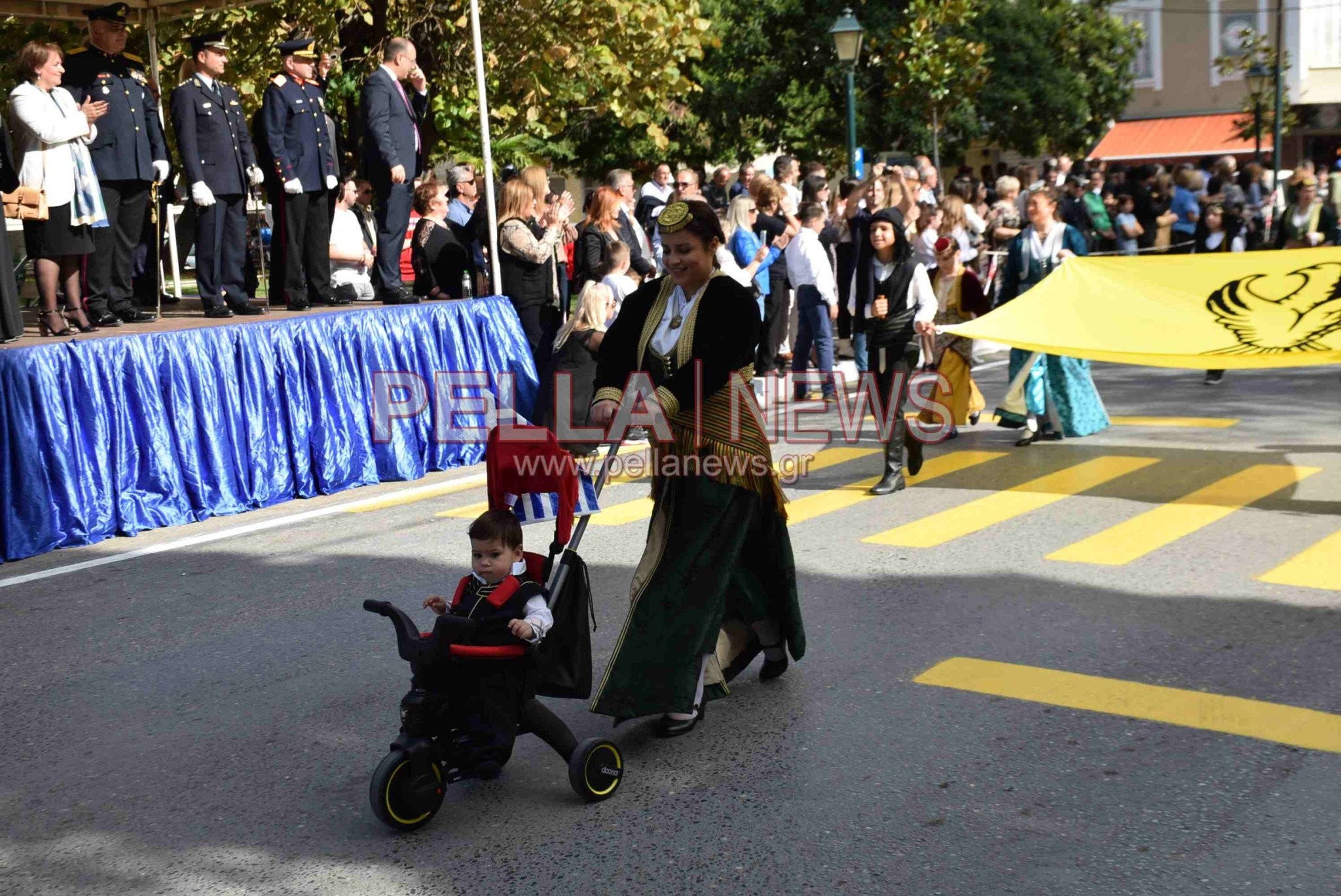 Με περηφάνεια και ενθουσιασμό παρέλασαν οι πολιτιστικοί σύλλογοι του Δήμου Σκύδρας