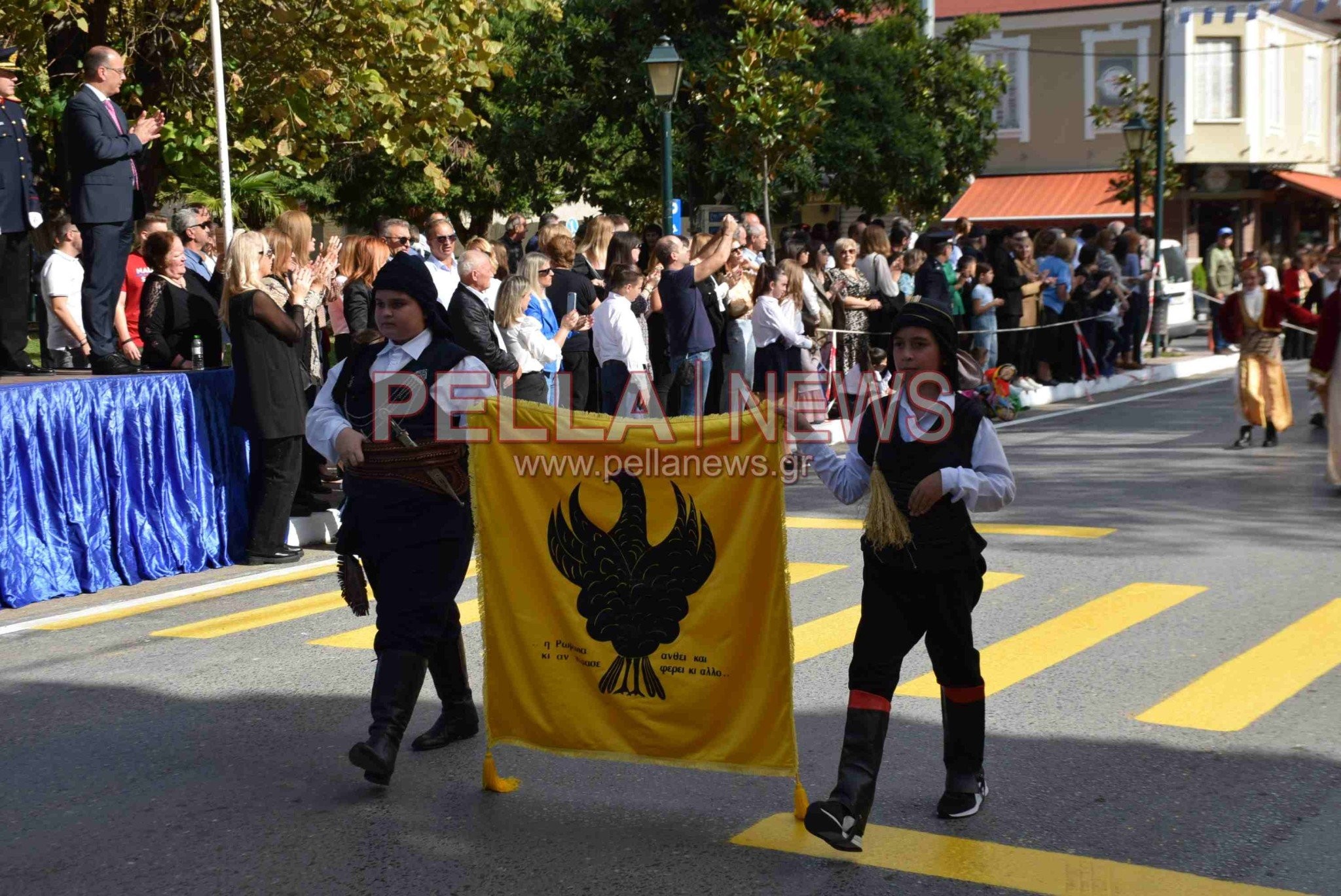 Με περηφάνεια και ενθουσιασμό παρέλασαν οι πολιτιστικοί σύλλογοι του Δήμου Σκύδρας