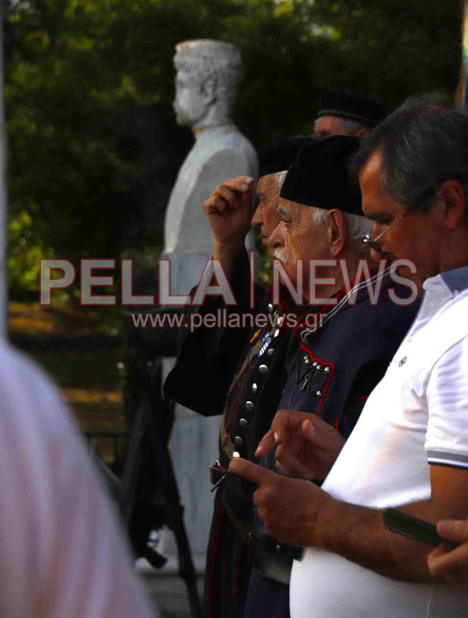 "Η Μακεδονία είναι μία και είναι ελληνική" – ετήσιο μνημόσυνο των Μακεδονομάχων Καπετάν Άγρα και Αντώνη Μίγκα (βίντεο/φωτογραφίες)