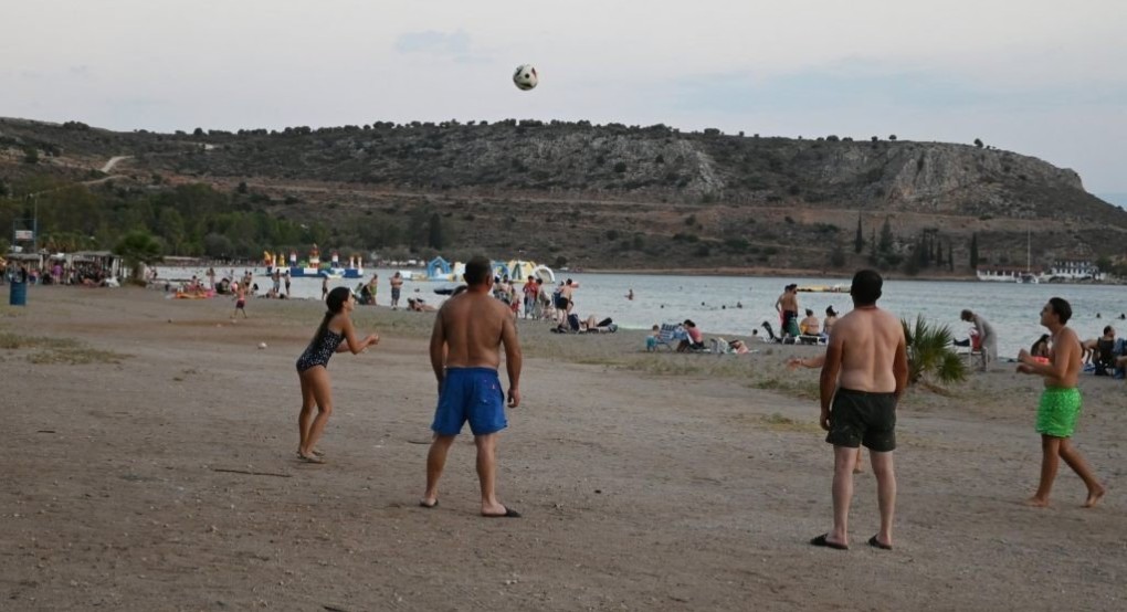 Καιρός: Συνεχίζεται ο Μαραθώνιος ζέστης