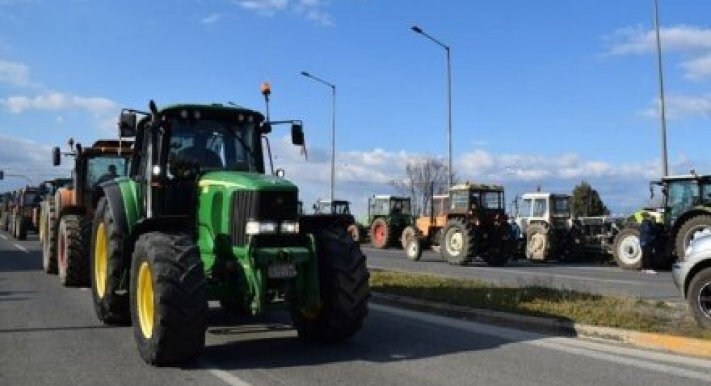 Κατασχετήρια από την εφορία σε αγρότες οδηγούν σε κινητοποιήσεις μέσα στο καλοκαίρι