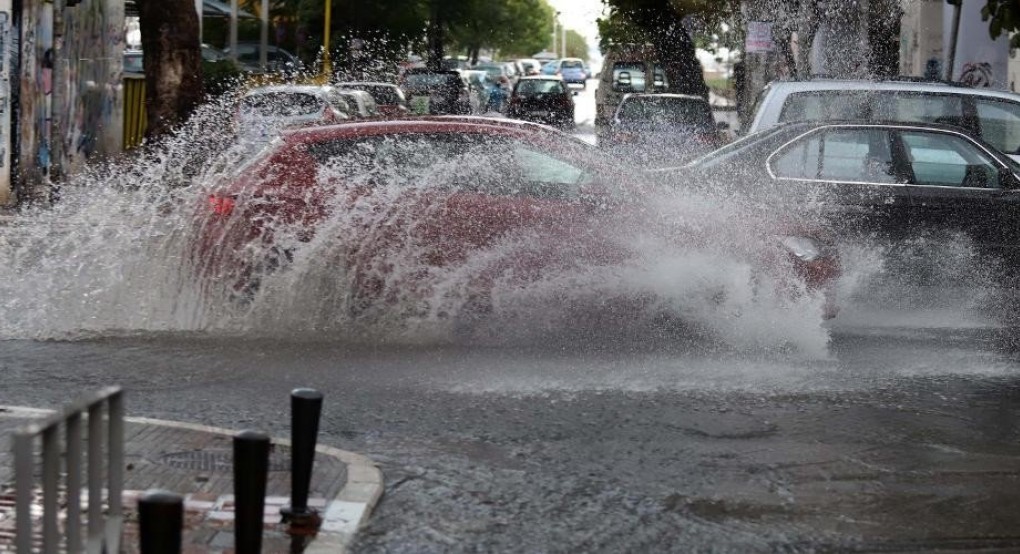 Καιρός: Θερμικές καταιγίδες σε όλη τη χώρα