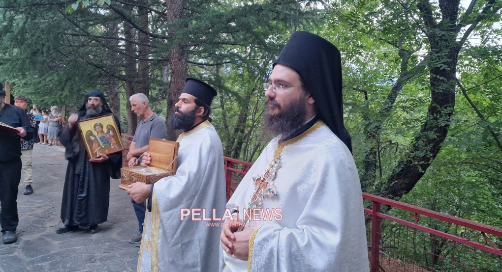 Στην Ιερά Μονή Αρχαγγέλου ο π. Νίκανδρος