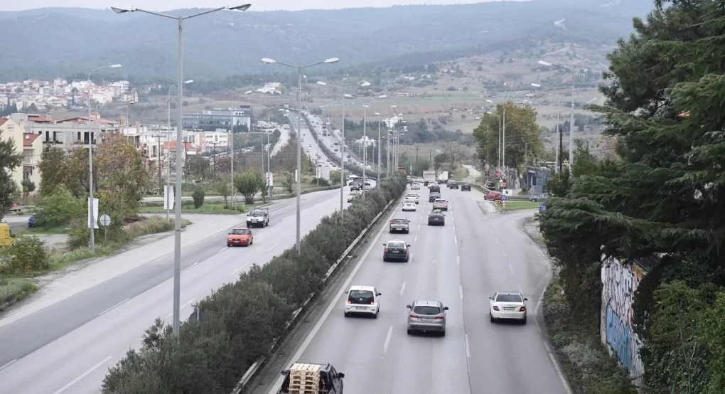 Θεσσαλονίκη: Διακοπή της κυκλοφορίας απόψε στο ένα ρεύμα του περιφερειακού – Πώς θα διεξάγεται η κυκλοφορία