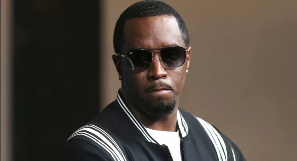 O Diddy κατηγορείται ότι κακοποίησε σεξουαλικά έναν 10χρονο: «Μερικές φορές πρέπει να κάνεις πράγματα που δεν θέλεις» φέρεται να του είπε