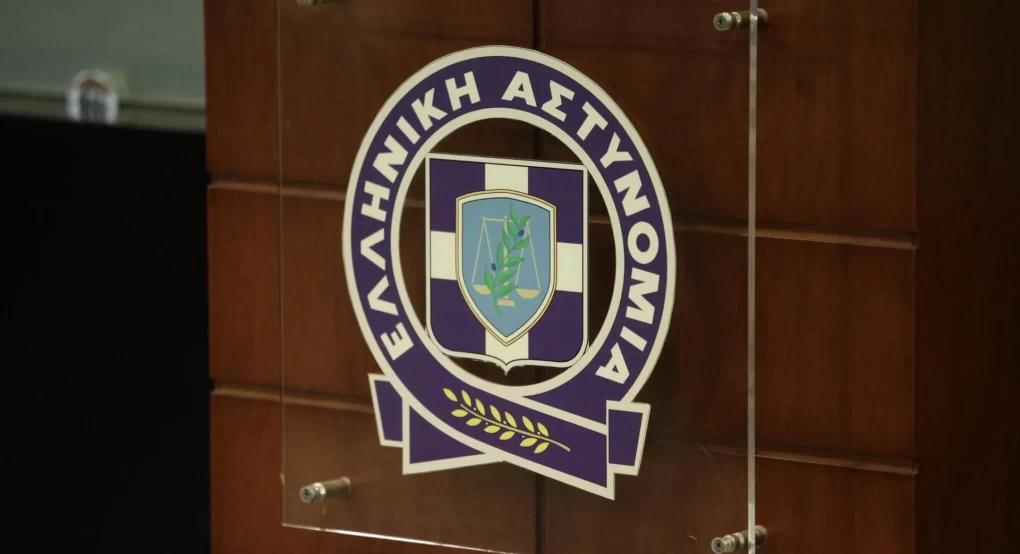 Αστυνομικός της Βουλής: Διευκρινίσεις από την ΕΛ.ΑΣ. – «Το παρελθόν του δε δικαιολογούσε μόνιμη απομάκρυνση από το Σώμα»