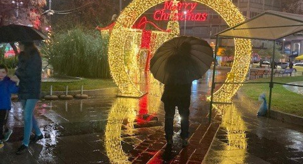 Δημοτικοί Άρχοντες, Όχι Merry Christmas, «Καλά Χριστούγεννα»!..