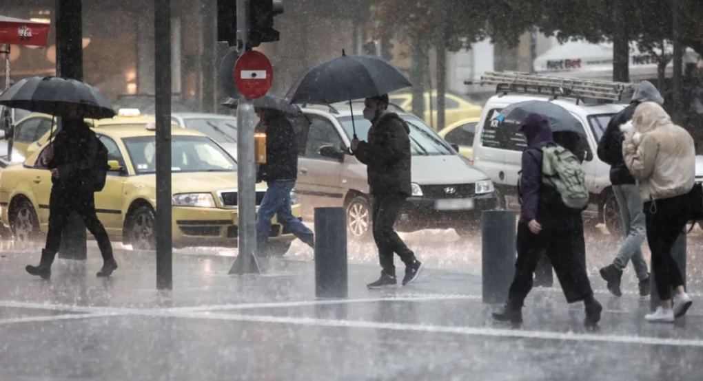 Καιρός: Ισχυρές βροχές, πυκνές χιονοπτώσεις και θυελλώδεις ανέμους φέρνει η κακοκαιρία Bora