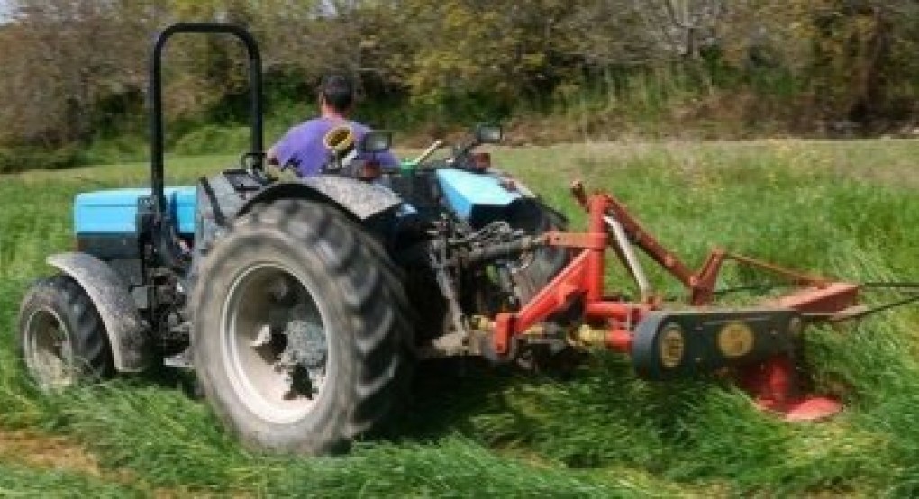 Έως το τέλος του 2025 τοποθέτηση προστατευτικών για ανατροπή σε τρακτέρ που δεν διαθέτουν