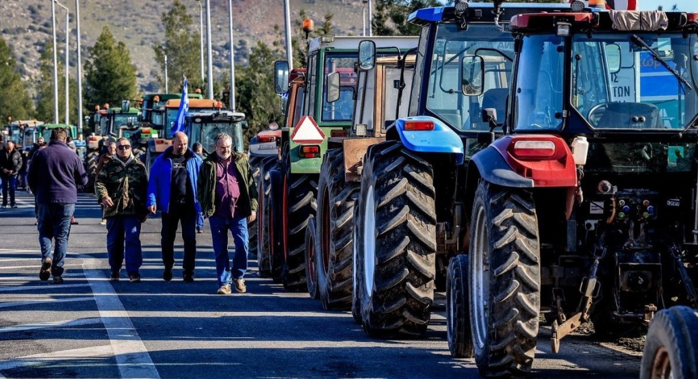 Αγρότες: Οι επόμενες κινήσεις στα μπλόκα -Ξεκινούν τους αποκλεισμούς δρόμων, συλλαλητήρια σε Λάρισα και Καρδίτσα