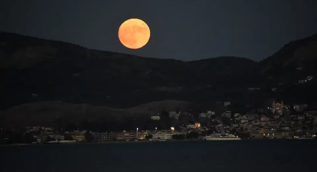 Σήμερα η Πανσέληνος Φεβρουαρίου «Φεγγάρι του Χιονιού»